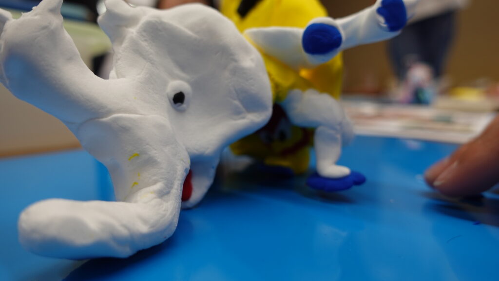 子どもたちが作成した新種の粘土作品